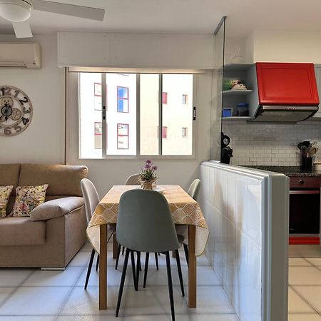 Apartment On The Beach With Parking And Pool Calpe Exteriör bild
